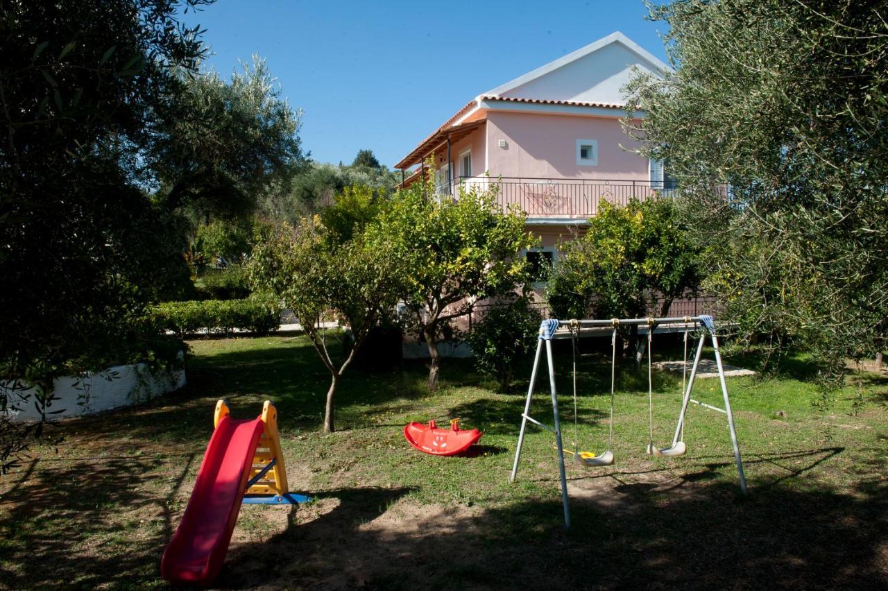 Maria'S Paradise Astrakeri Exterior foto
